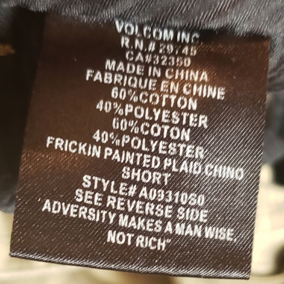 Volcom shorts - Picture 4 of 5